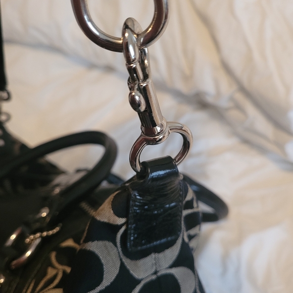 Coach monogram purse - Picture 5 of 7